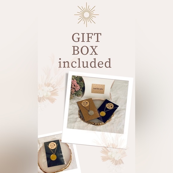 Dainty Gold stainless steel engraved Flower on‎ delicate Chain necklace - Picture 13 of 13